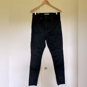 Levi’s Premium Mile High Super Skinny Jeans - Size 31